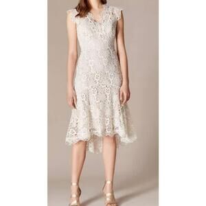 Karen Millen NWT size 4 bi-chemical lace dress natural ($498) mermaid flare hem